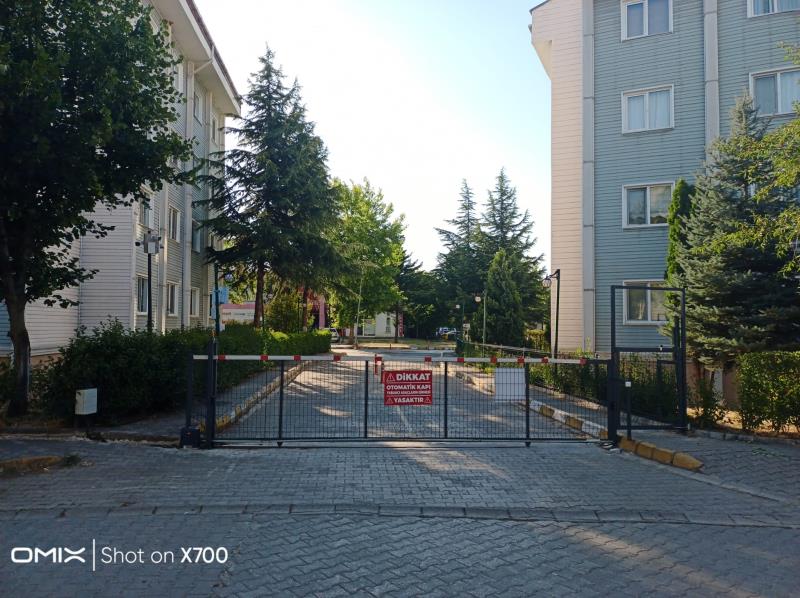 Site Girişi Otomatik Kapı İle Kontrol Altına Alındı